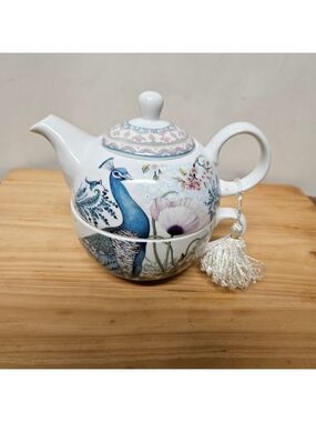 Copyright BV Porcelain "Summer River" Blue Tea-for-One Teapot and Cup Set